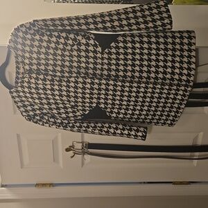 Chinese Laundry skirt suit